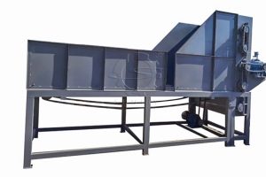 plastic-feeding-conveyor