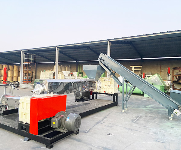 plastic pelletizing recycling machine