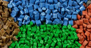 пластиковые гранулы